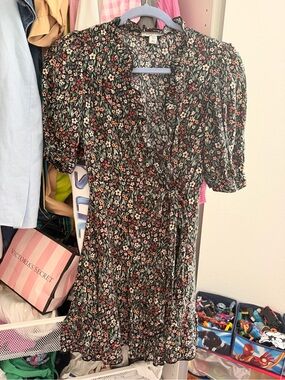 Tophsop women’s xs Floral Wrap Mini Dress - Black with Pink & Green Floral